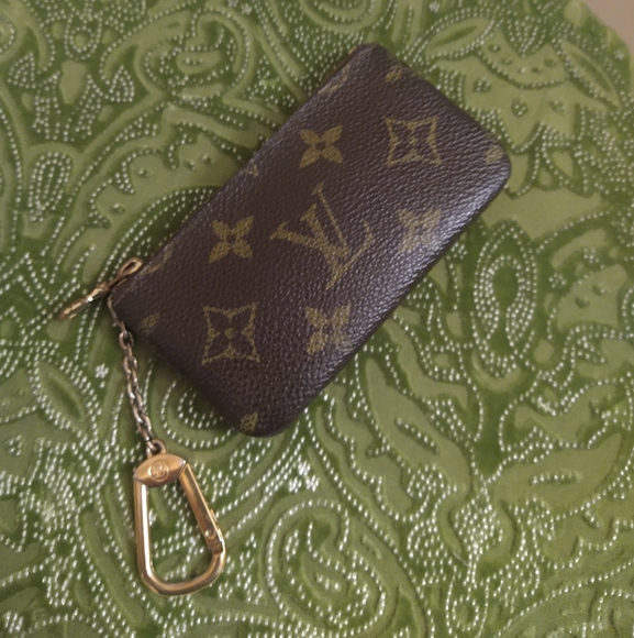 Louis Vuitton Monogram Key Cles - Picture 3 of 12
